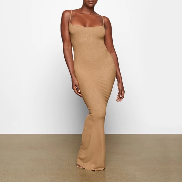 SOLD❗️❗️❗️- SKIMS: NWT SMALL - SOFT LOUNGE SHIMMER LONG SLIP DRESS - Picture 3 of 7